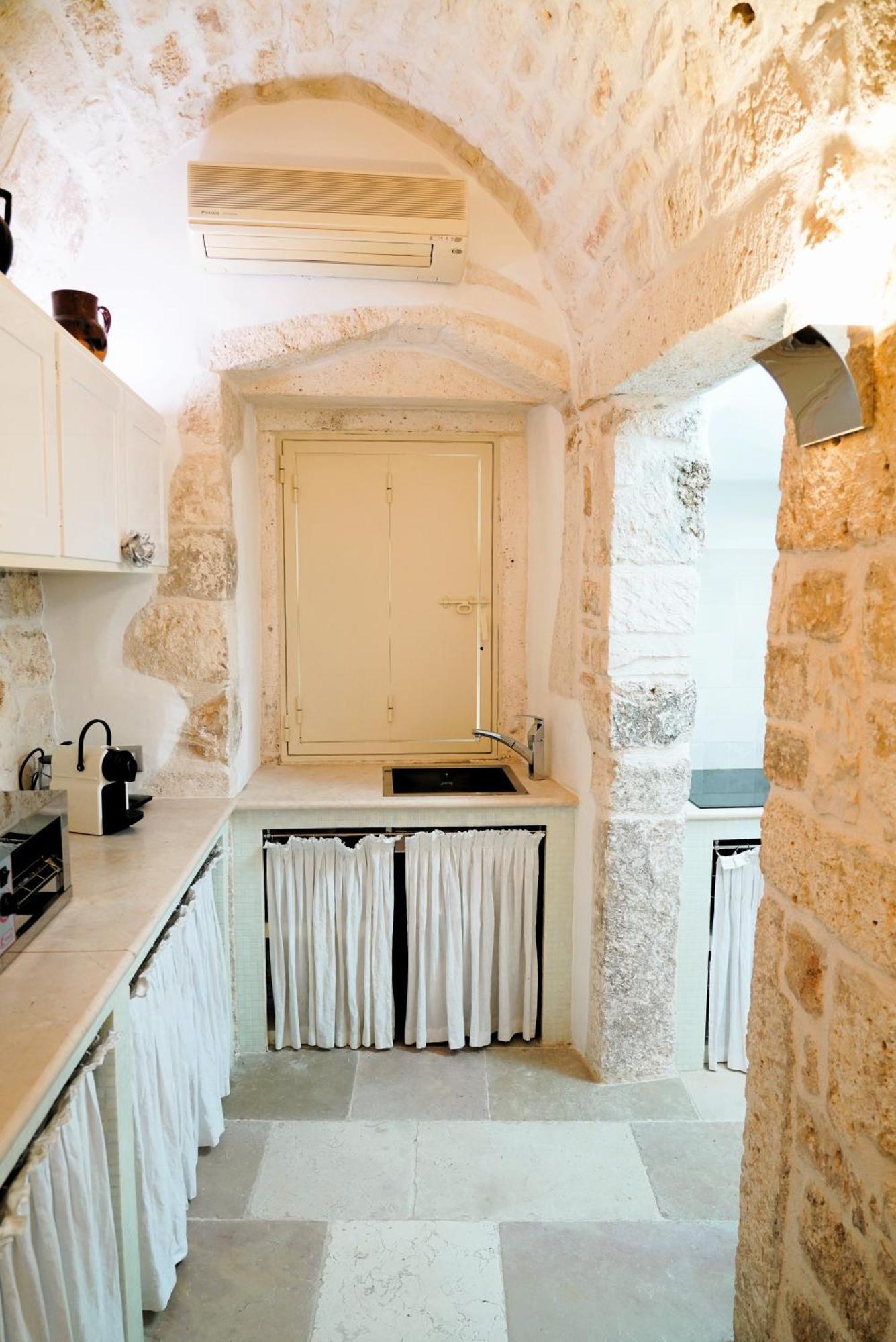Dimora Lo Scrigno - Una Perla Nel Cuore Di Ostuni Buitenkant foto